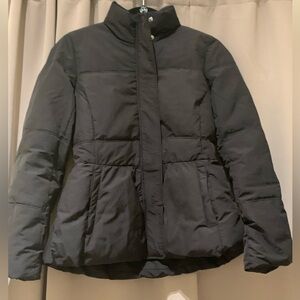 Lark & Ro Women's Elegant Black Puffer Coat